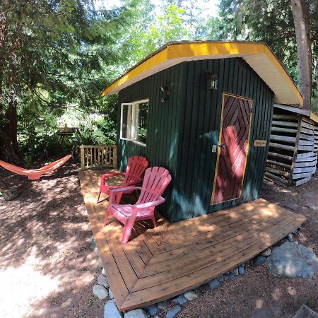 Up The Creek Backpacker'S Lodge Roberts Creek Exterior foto