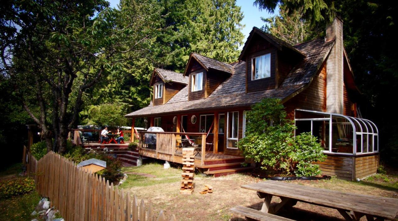 Up The Creek Backpacker'S Lodge Roberts Creek Exterior foto