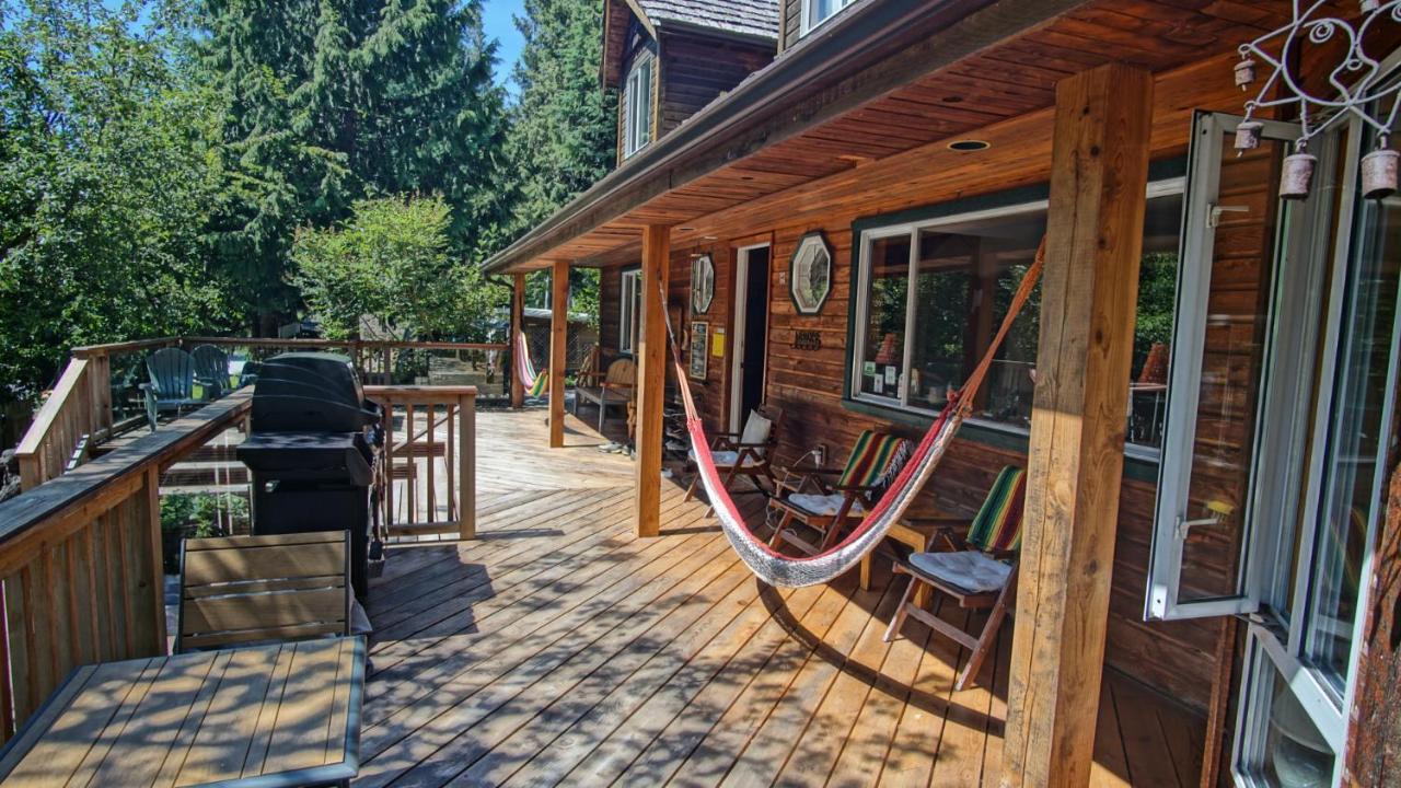 Up The Creek Backpacker'S Lodge Roberts Creek Exterior foto